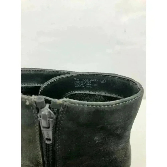 Gray Faux Suede Ankle Boots Size 7 M Round Toe Role Away Women's A2 Aerosoles - Picture 4 of 9
